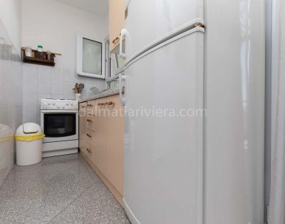 Apartment for 10 persons in Mimice