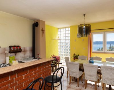 Apartman za 10 osoba s prekrasnim pogledom na more (Dijana Ap5)