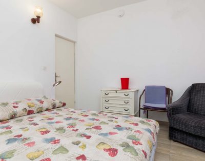 Apartman za 10 osoba s prekrasnim pogledom na more (Dijana Ap5)