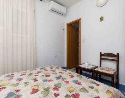 Apartman za 10 osoba s prekrasnim pogledom na more (Dijana Ap5)